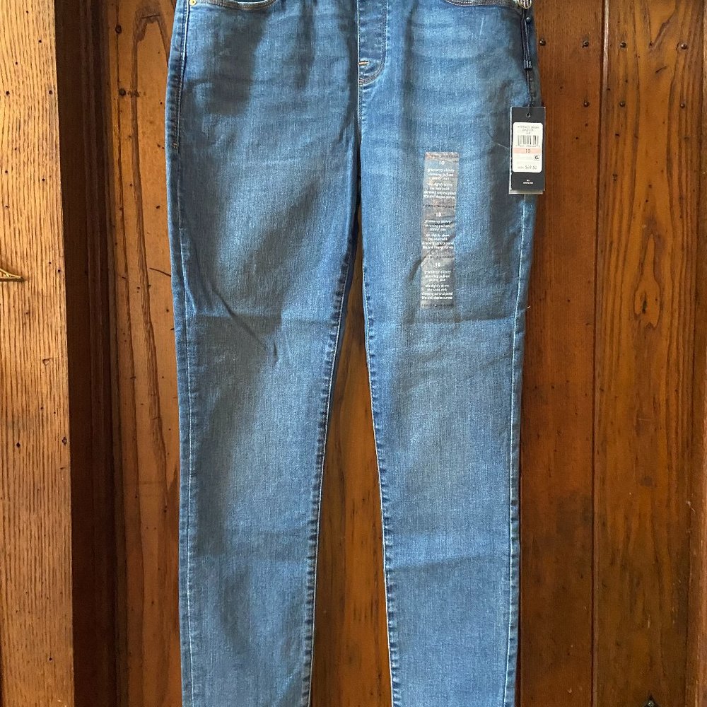 Tommy Hilfiger brand new jeans